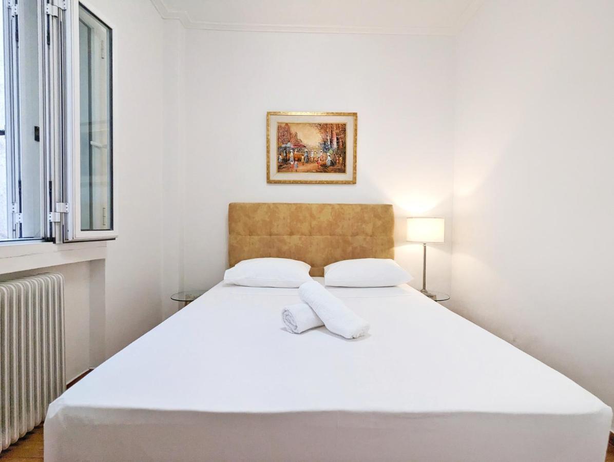Victroria Grand Palace Apartment Atena Exterior foto