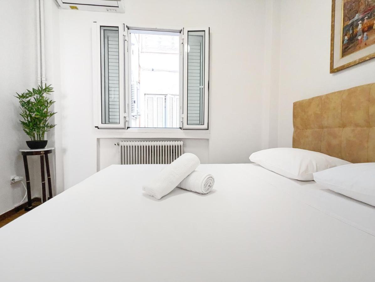 Victroria Grand Palace Apartment Atena Exterior foto